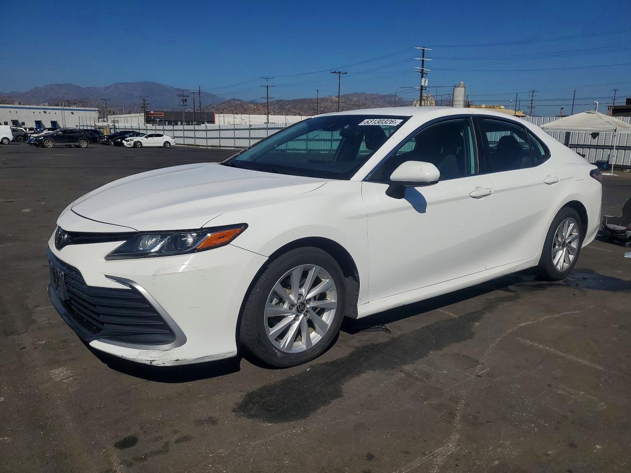 4T1C11AK7MU588358 · 2021 TOYOTA CAMRY
