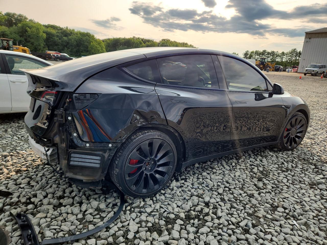 7SAYGDEF0PF636919 · 2023 TESLA MODEL Y · 3/13