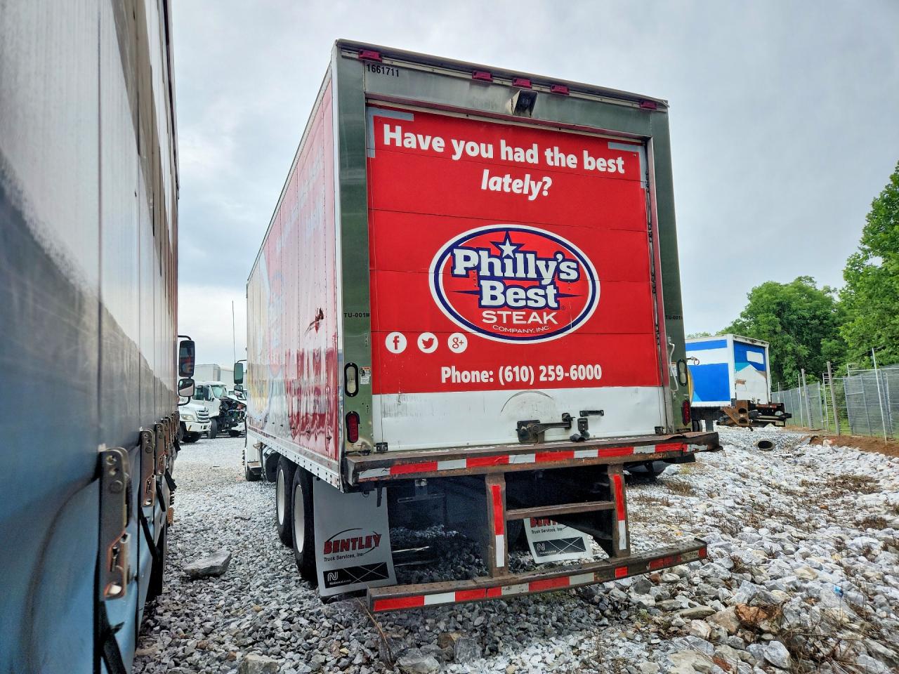 3ALHCYCY2GDGU4067 · 2016 FRHT - FREIGHTLINER M2 · 2/13