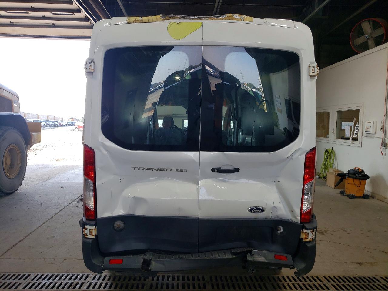 1FTYR2CM4JKA19689 · 2018 FORD TRANSIT · 6/14
