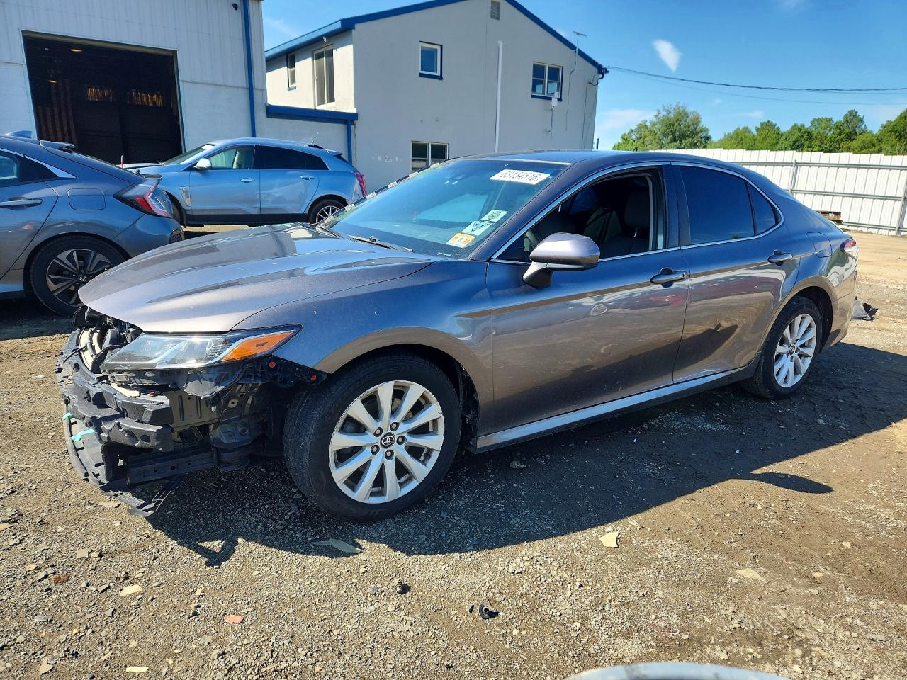 4T1B11HK9JU565936 · 2018 TOYOTA CAMRY