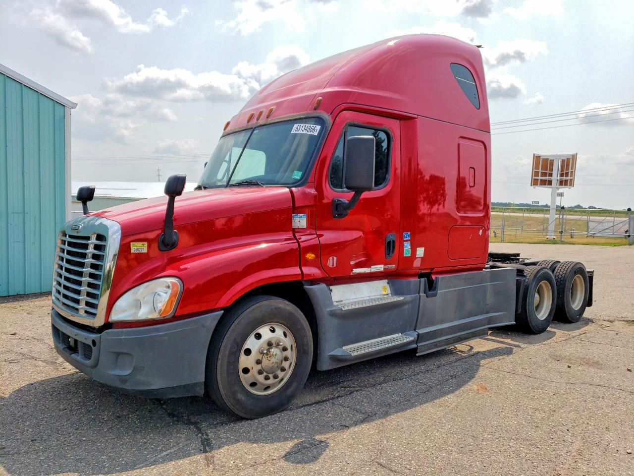 3AKJGLD59FSGB3759 · 2015 FREIGHTLINER CASCADIA
