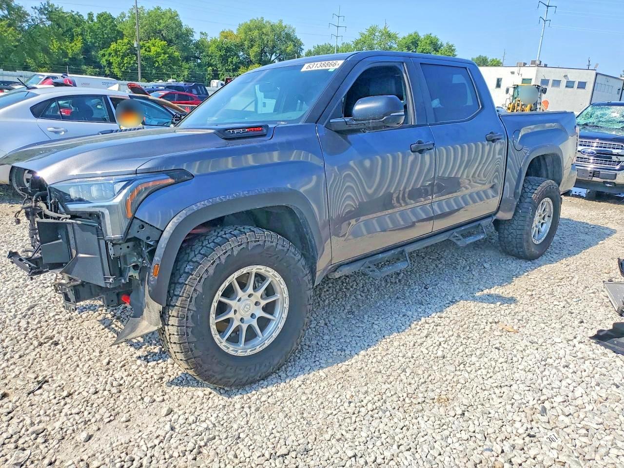 5TFPC5DB9RX084967 · 2024 TOYOTA TUNDRA