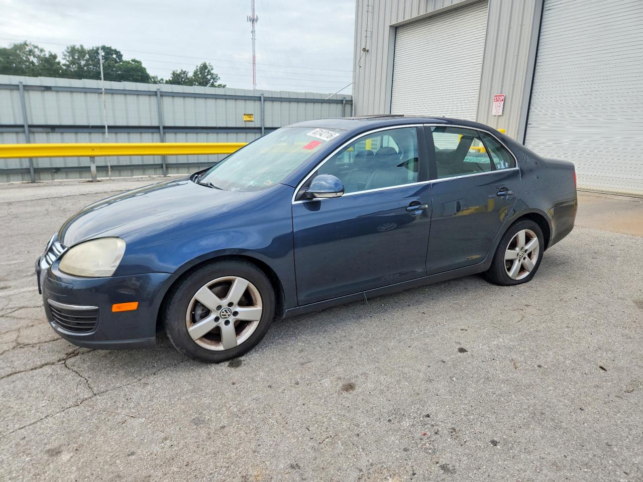 3VWRM71K38M106758 · 2008 VOLKSWAGEN JETTA
