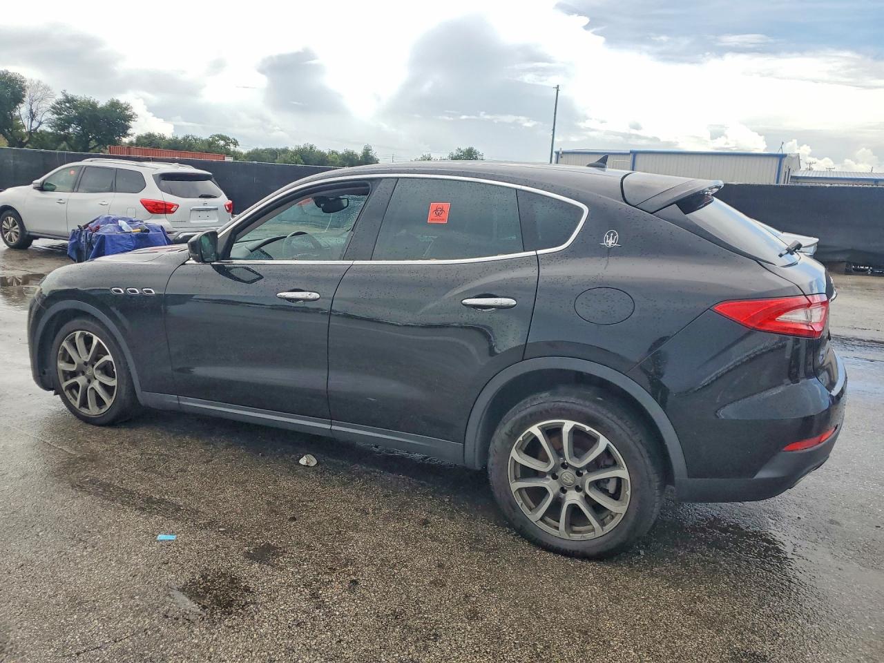 ZN661XUA7HX237671 · 2017 MASERATI LEVANTE · 2/13
