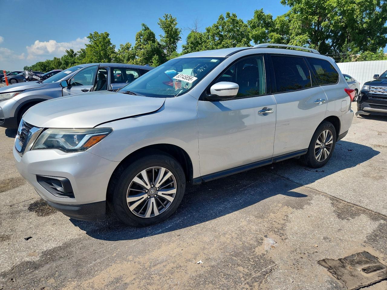 5N1DR2MM6JC605684 · 2018 NISSAN PATHFINDER