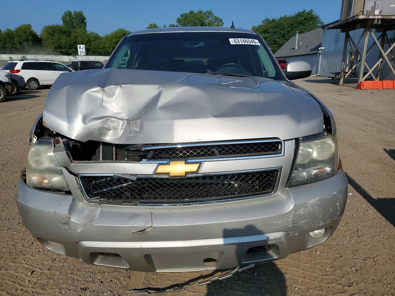 3GNFK163X8G159893 · 2008 CHEVROLET SUBURBAN · 5/13