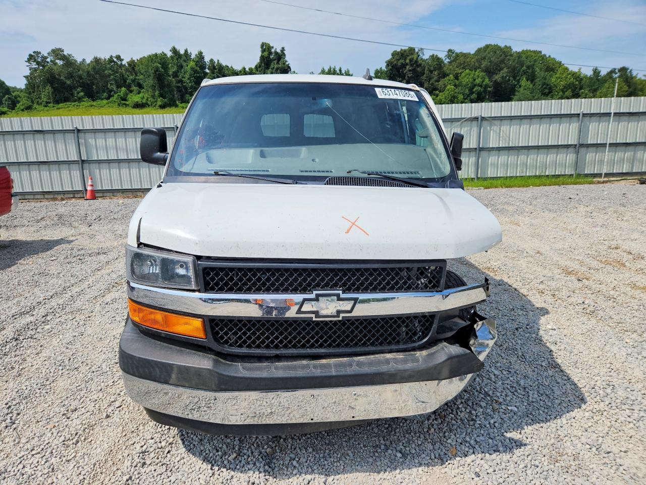 1GAZGPFP5J1323903 · 2018 CHEVROLET EXPRESS G3500 · 5/13