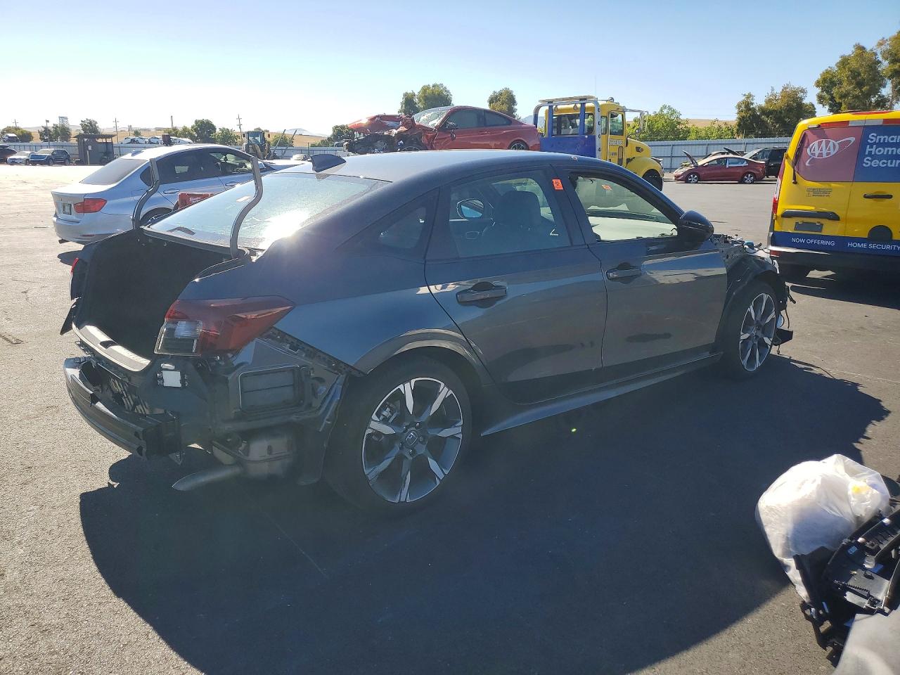 2HGFE4F85TH310811 · 2026 HONDA CIVIC · 3/12
