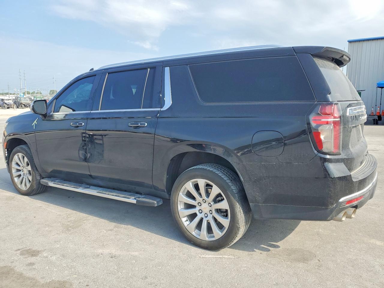 1GNSKFKD1PR515639 · 2023 CHEVROLET SUBURBAN · 2/12