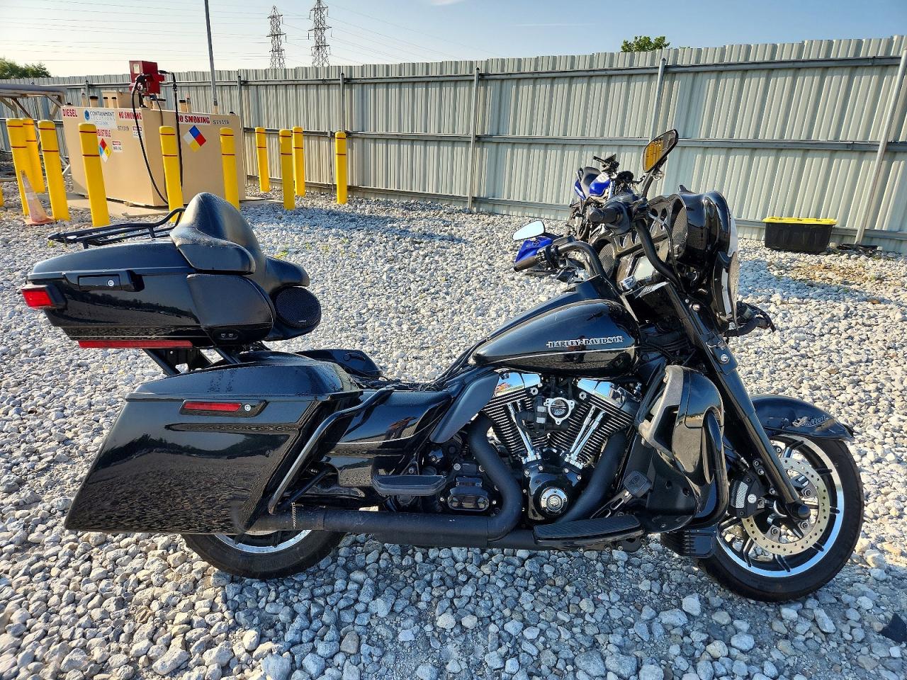 2014 HARLEY-DAVIDSON FLHTK