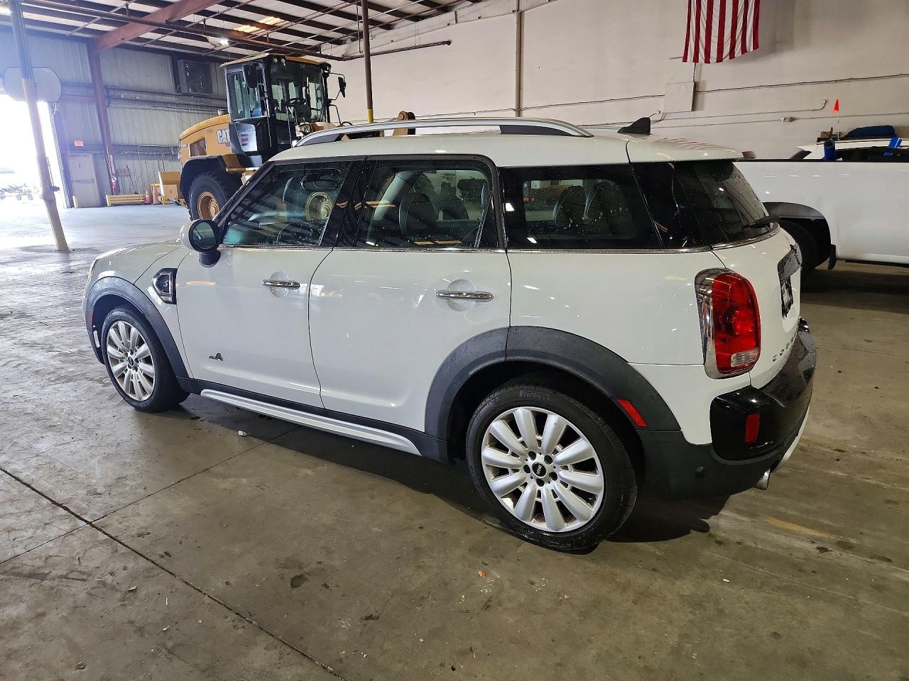 WMZYT5C56K3E69483 · 2019 MINI COOPER · 2/13