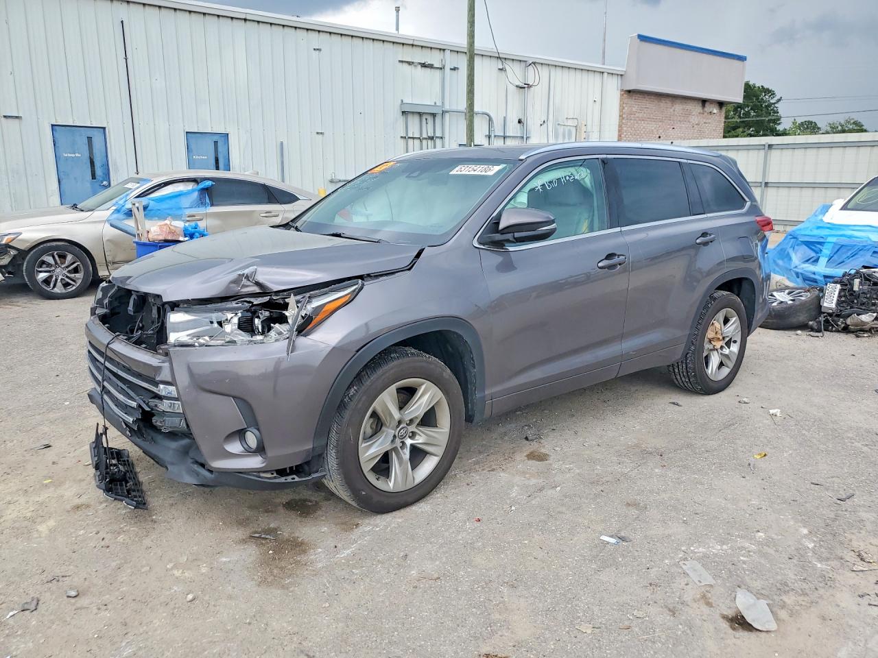 5TDYZRFH1HS225482 · 2017 TOYOTA HIGHLANDER