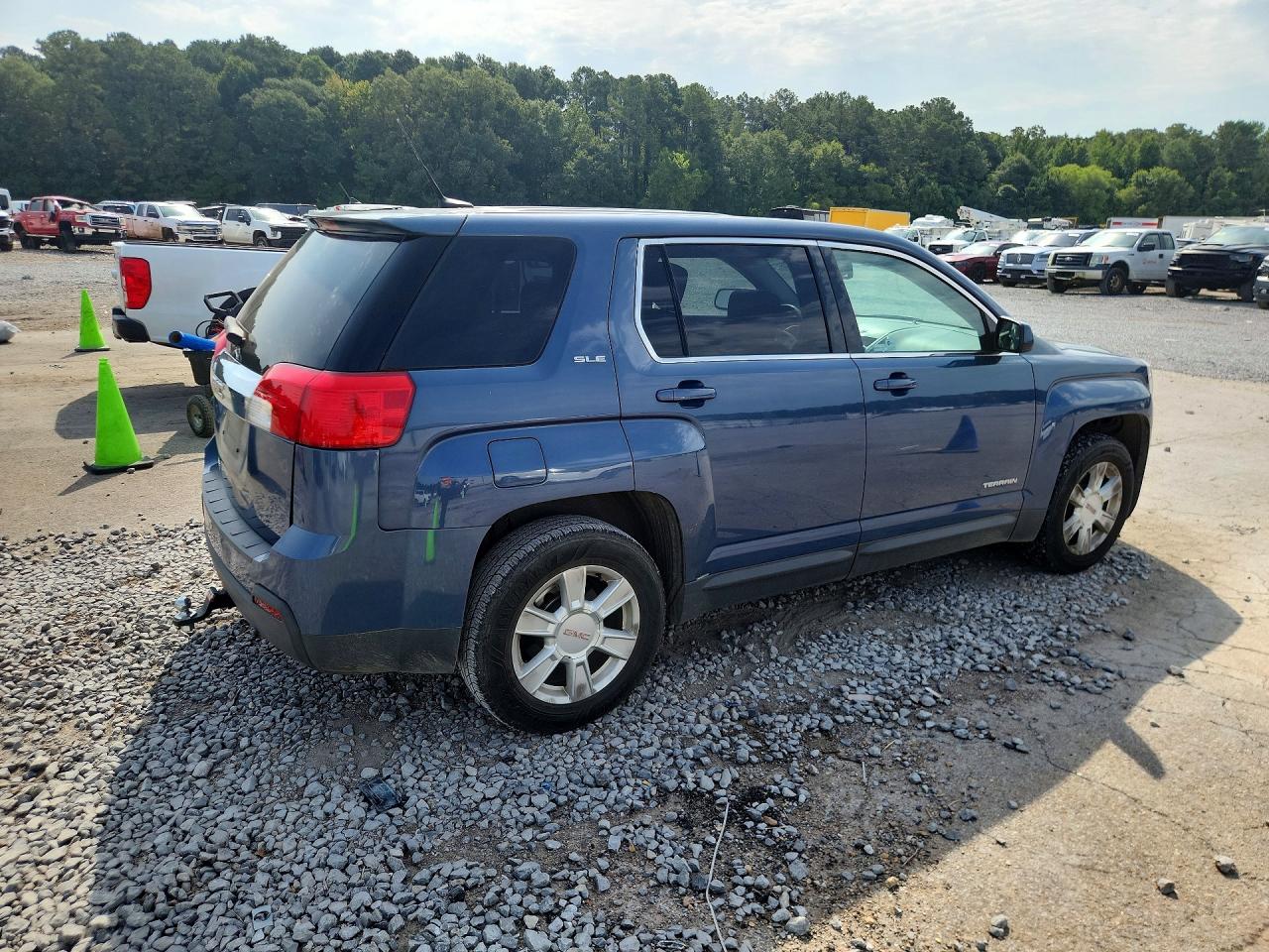 2CTALMEC1B6206707 · 2011 GMC TERRAIN · 3/13