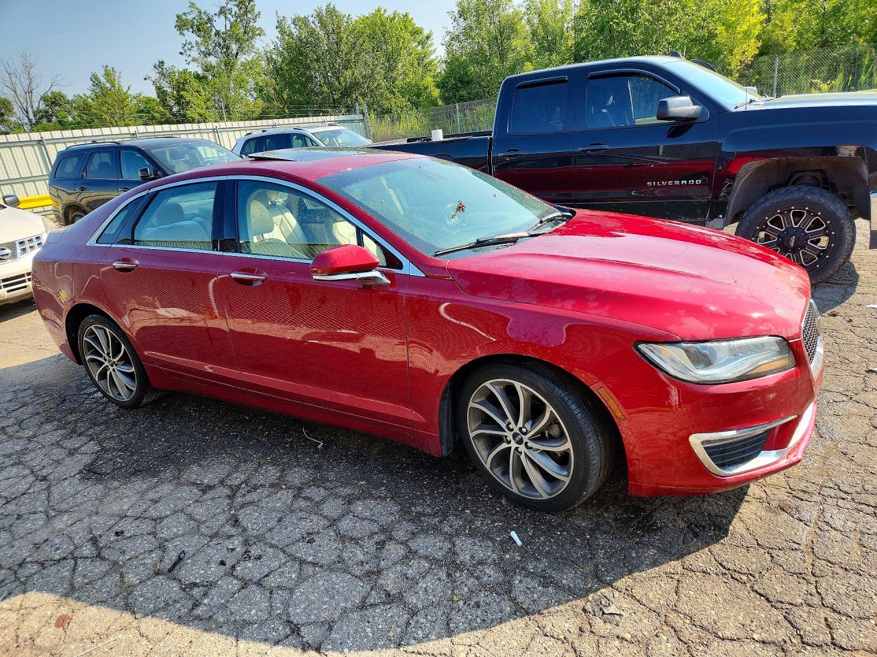 3LN6L5D90KR627237 · 2019 LINCOLN MKZ · 4/12