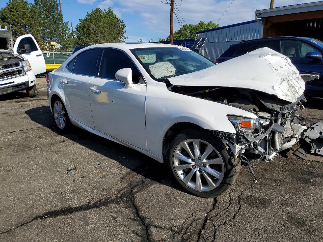 JTHCM1D25G5007704 · 2016 LEXUS IS · 4/12