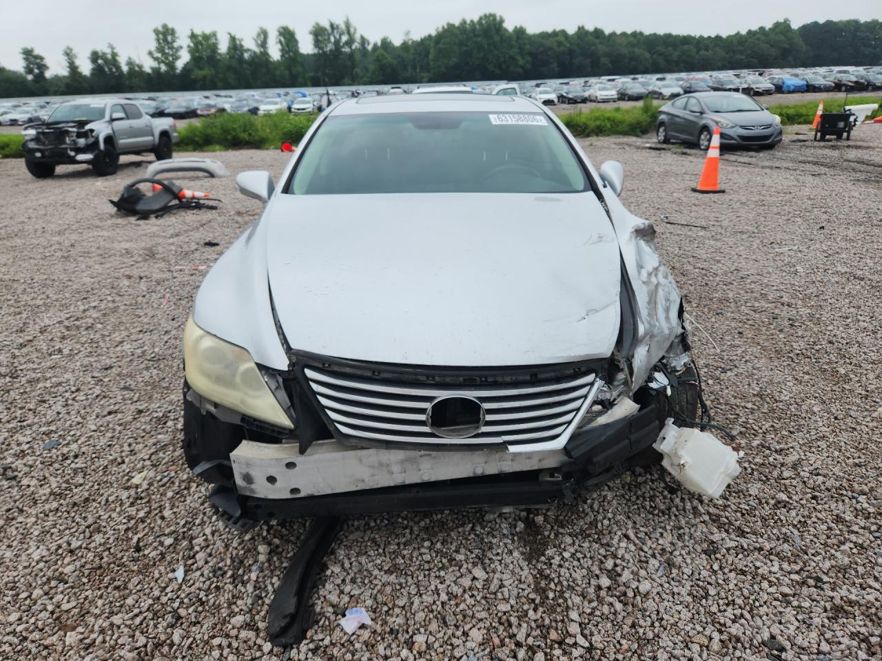 JTHGL5EF0B5044343 · 2011 LEXUS LS · 5/12