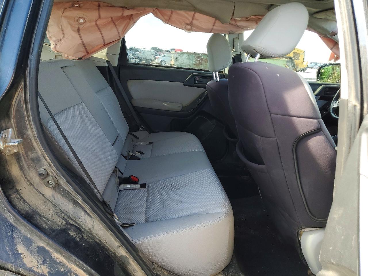 JF2SJADC8FG421188 · 2015 SUBARU FORESTER · 11/13