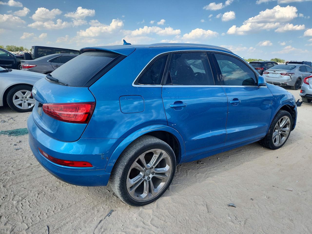 WA1BFCFS6GR008962 · 2016 AUDI Q3 · 3/13