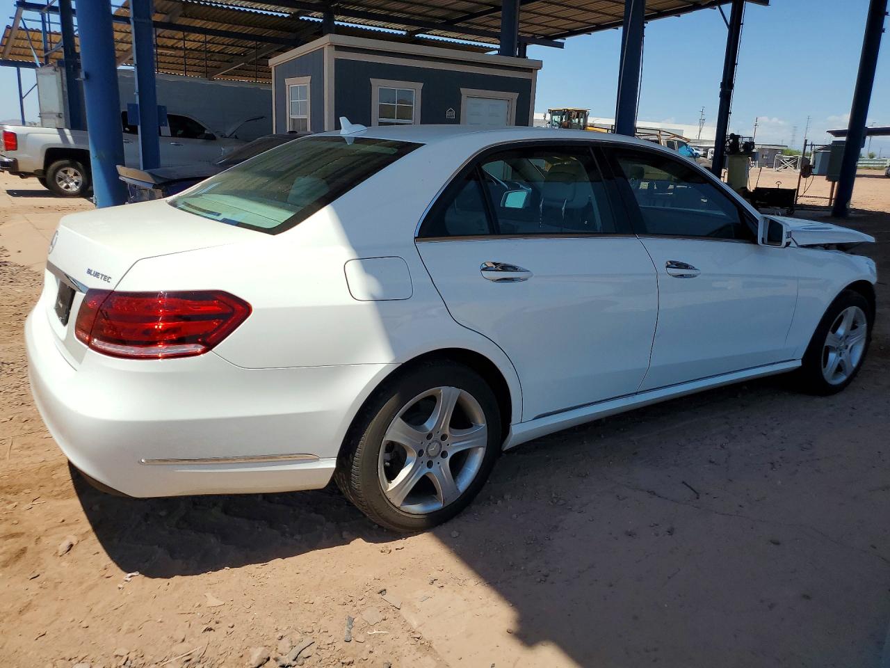 WDDHF0EB6GB236412 · 2016 MERCEDES-BENZ E · 3/13