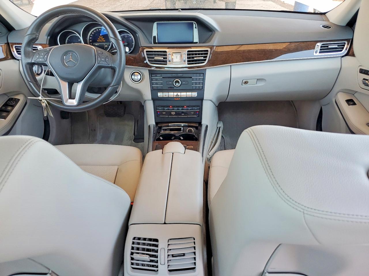 WDDHF0EB6GB236412 · 2016 MERCEDES-BENZ E · 8/13