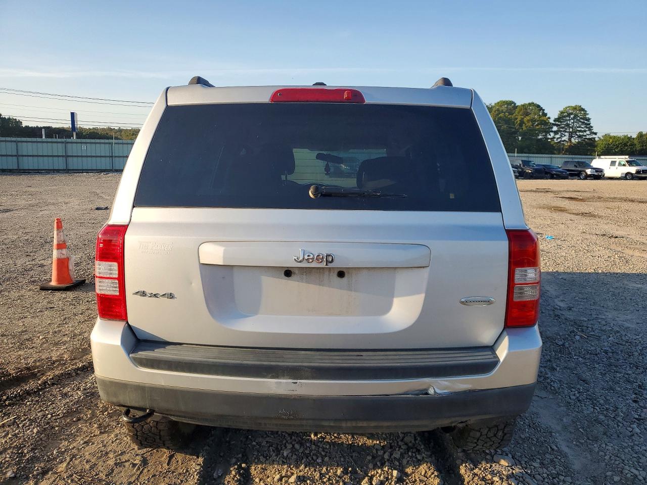 1J4NF1GB6BD152680 · 2011 JEEP PATRIOT · 6/13