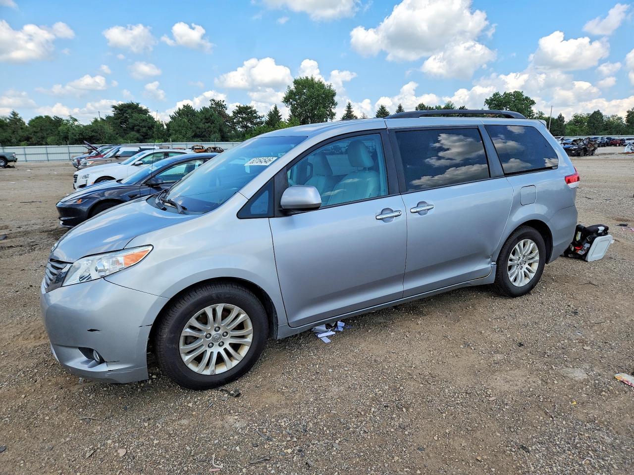 5TDYK3DC9DS348806 · 2013 TOYOTA SIENNA
