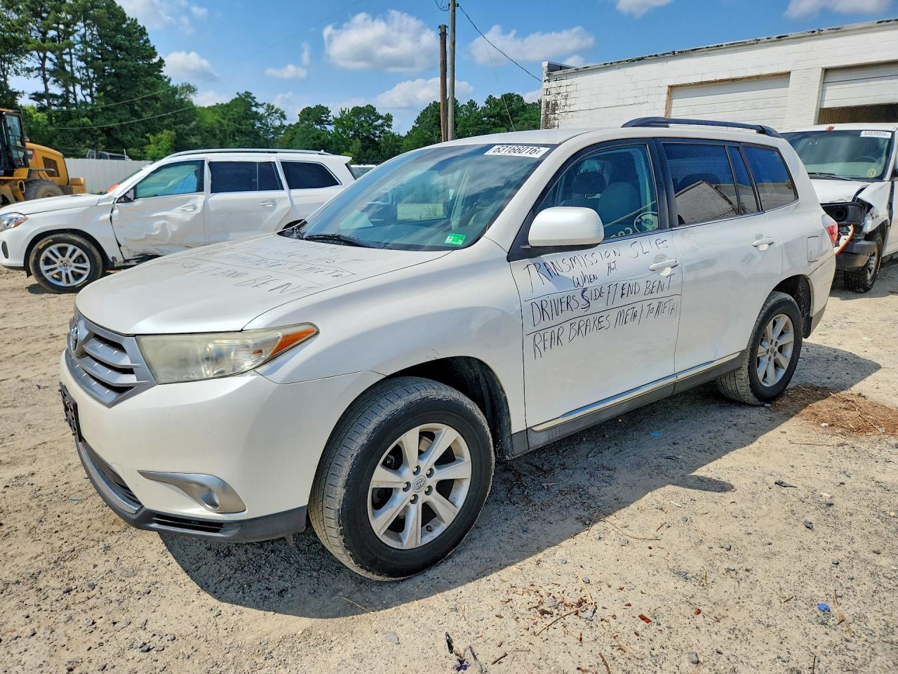 5TDBK3EH4DS193677 · 2013 TOYOTA HIGHLANDER