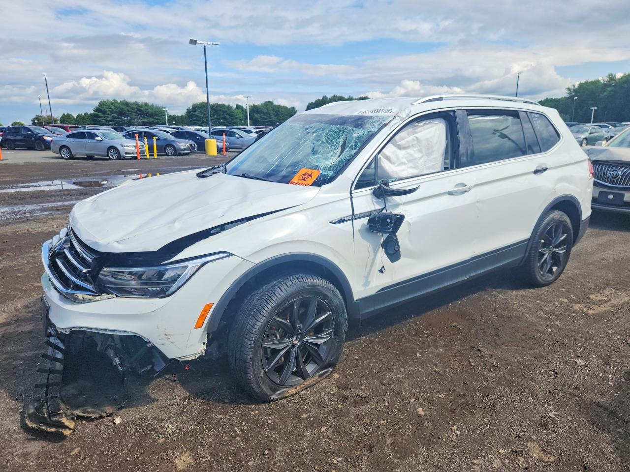 3VV3B7AX8RM133354 · 2024 VOLKSWAGEN TIGUAN