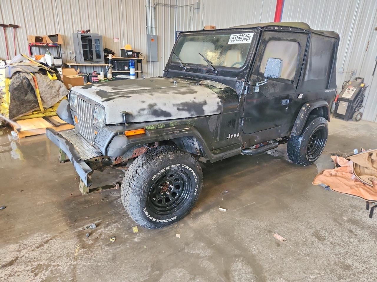 1J4FY19P5SP243333 · 1995 JEEP WRANGLER / YJ