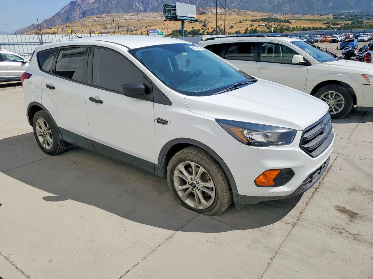 1FMCU0F78KUA19215 · 2019 FORD ESCAPE · 4/12