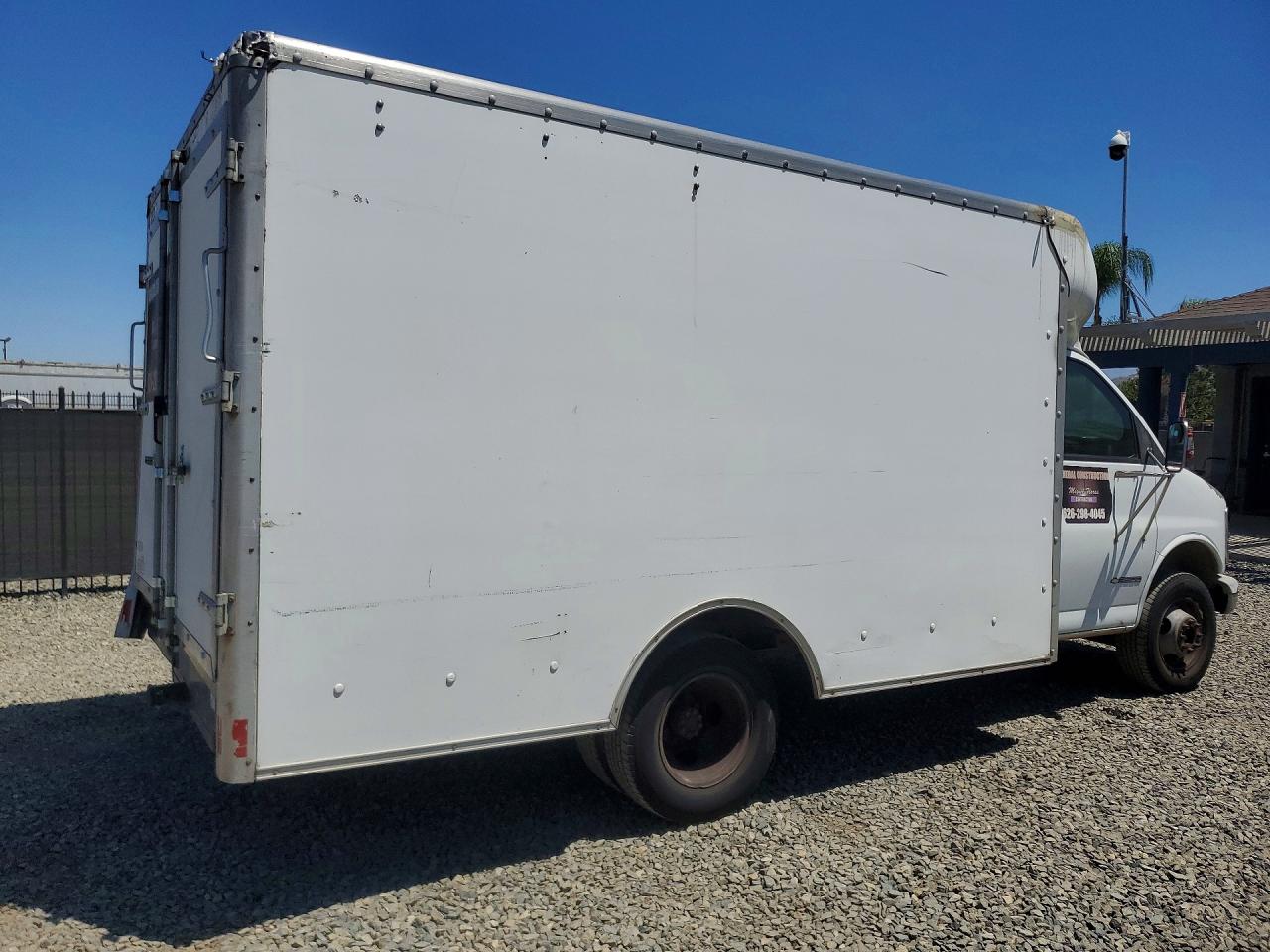1GBJG31R621146693 · 2002 CHEVROLET EXPRESS · 3/13