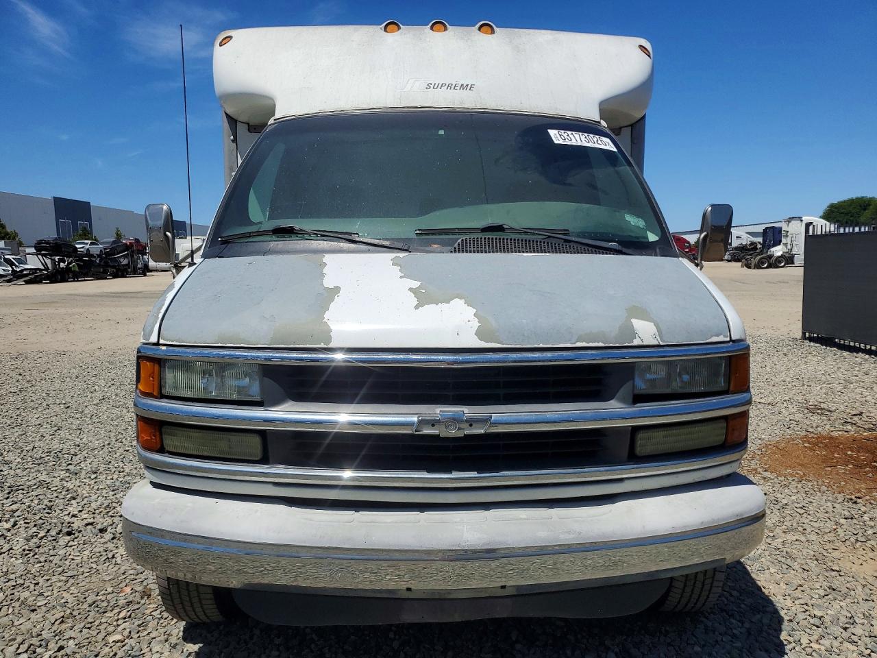 1GBJG31R621146693 · 2002 CHEVROLET EXPRESS · 5/13