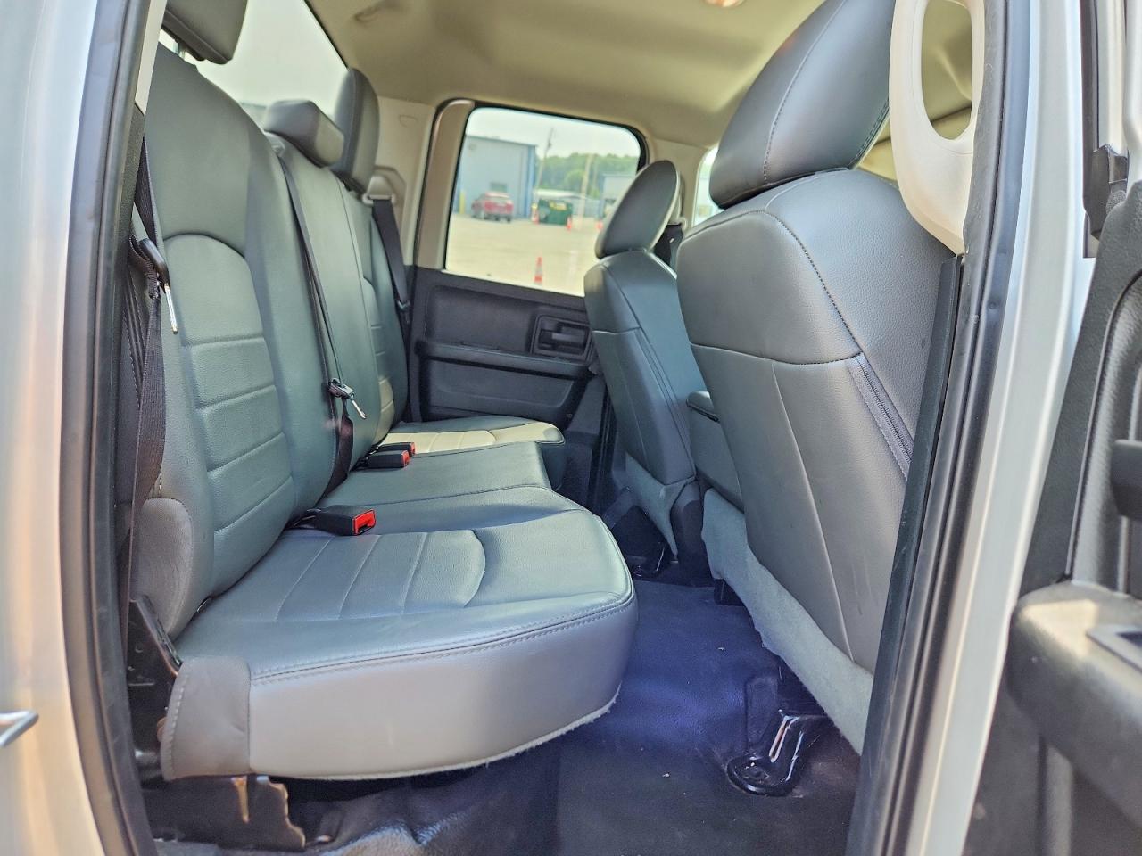 1C6RR7FT4HS729617 · 2017 RAM 1500 · 10/12