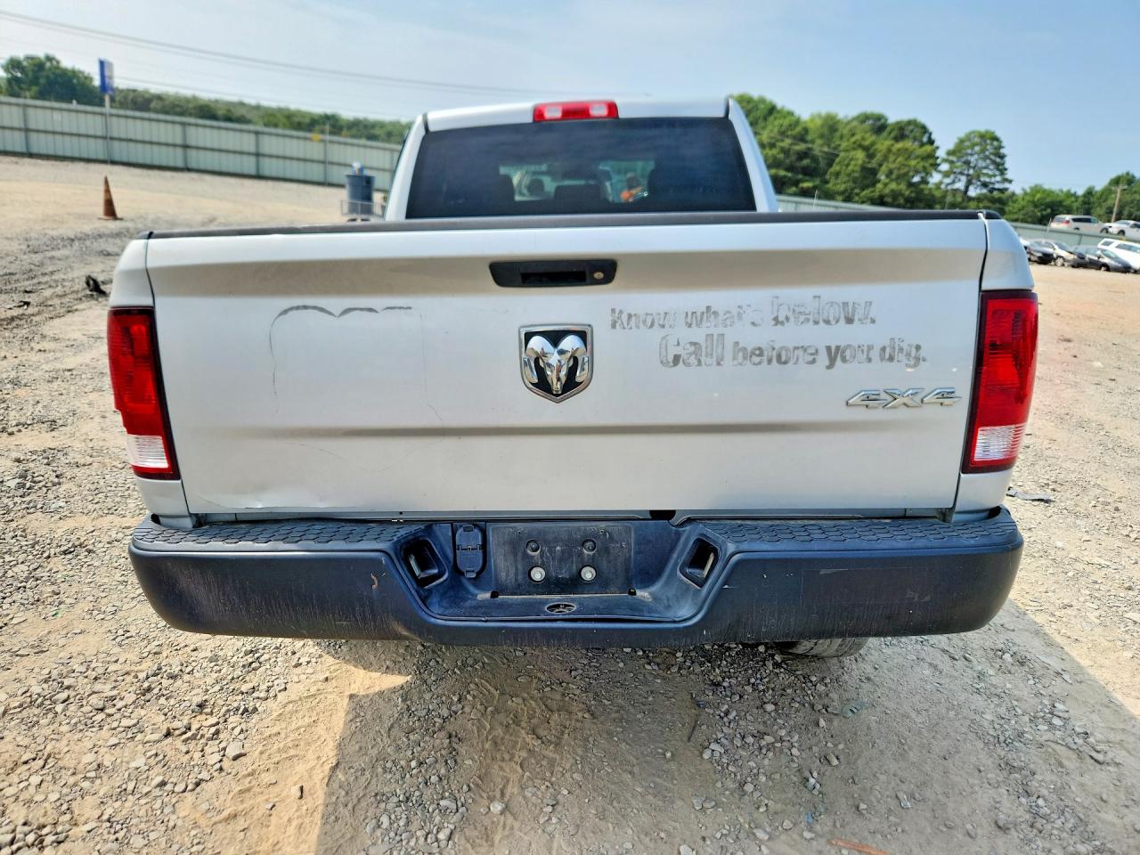 1C6RR7FT4HS729617 · 2017 RAM 1500 · 6/12