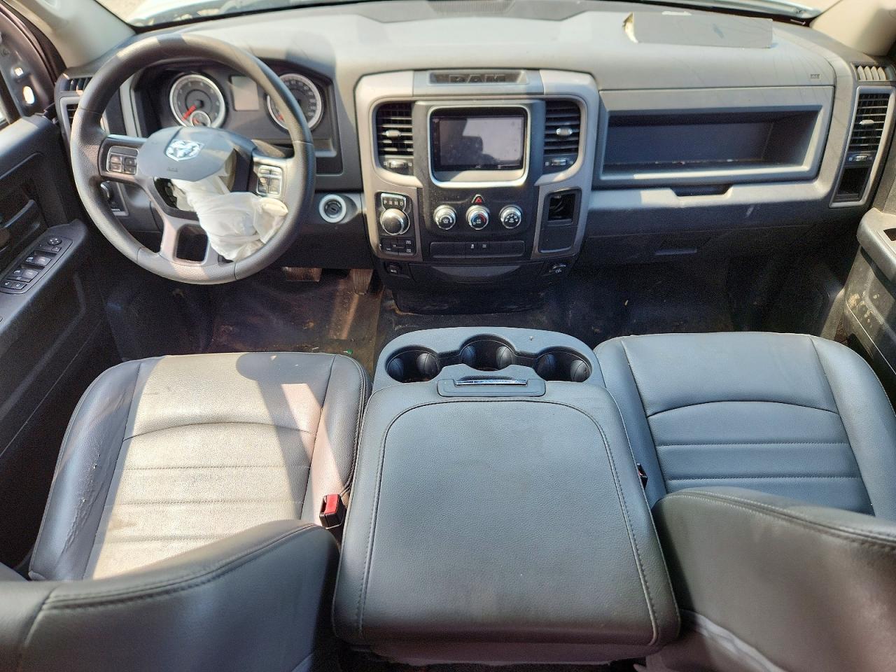 1C6RR7FT4HS729617 · 2017 RAM 1500 · 8/12