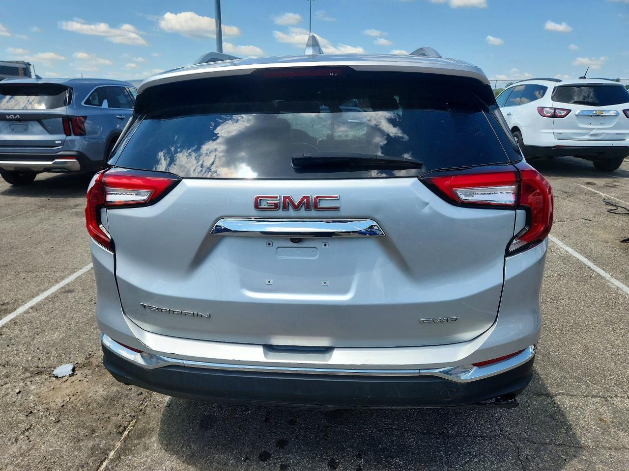 3GKALVEV3NL195815 · 2022 GMC TERRAIN · 6/13