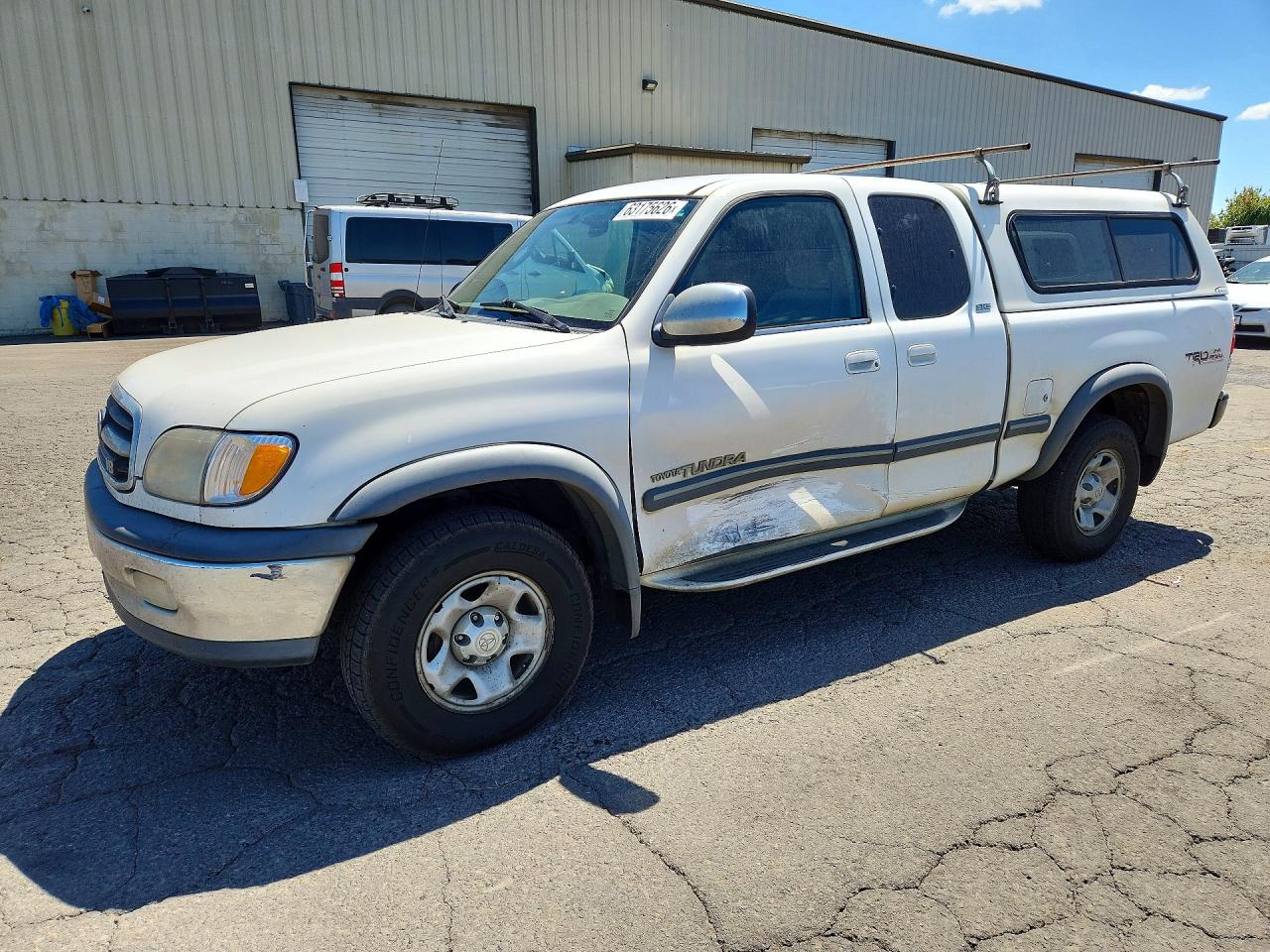 5TBBT4419YS098022 · 2000 TOYOTA TUNDRA