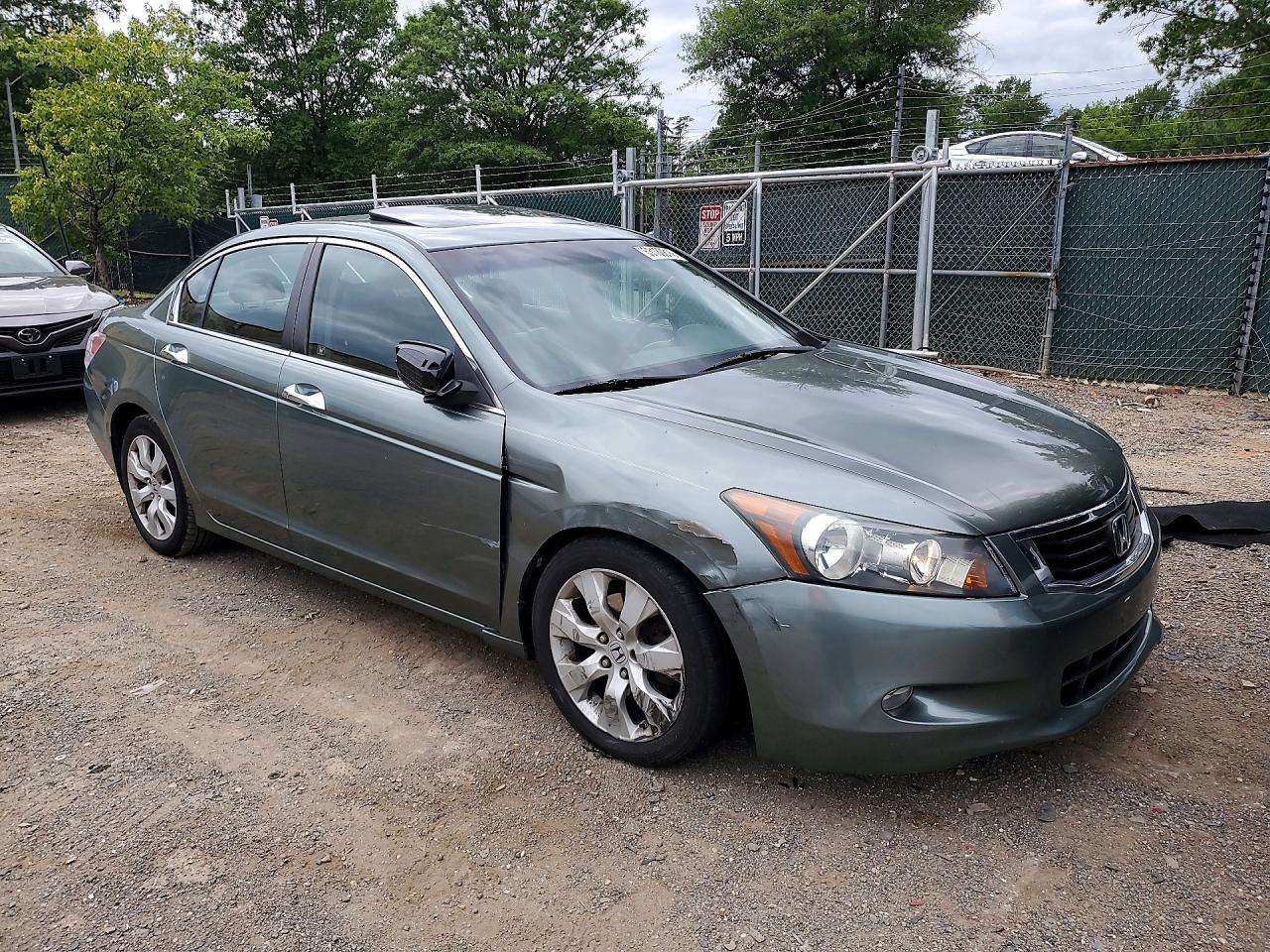 1HGCP3F88AA011011 · 2010 HONDA ACCORD · 4/12