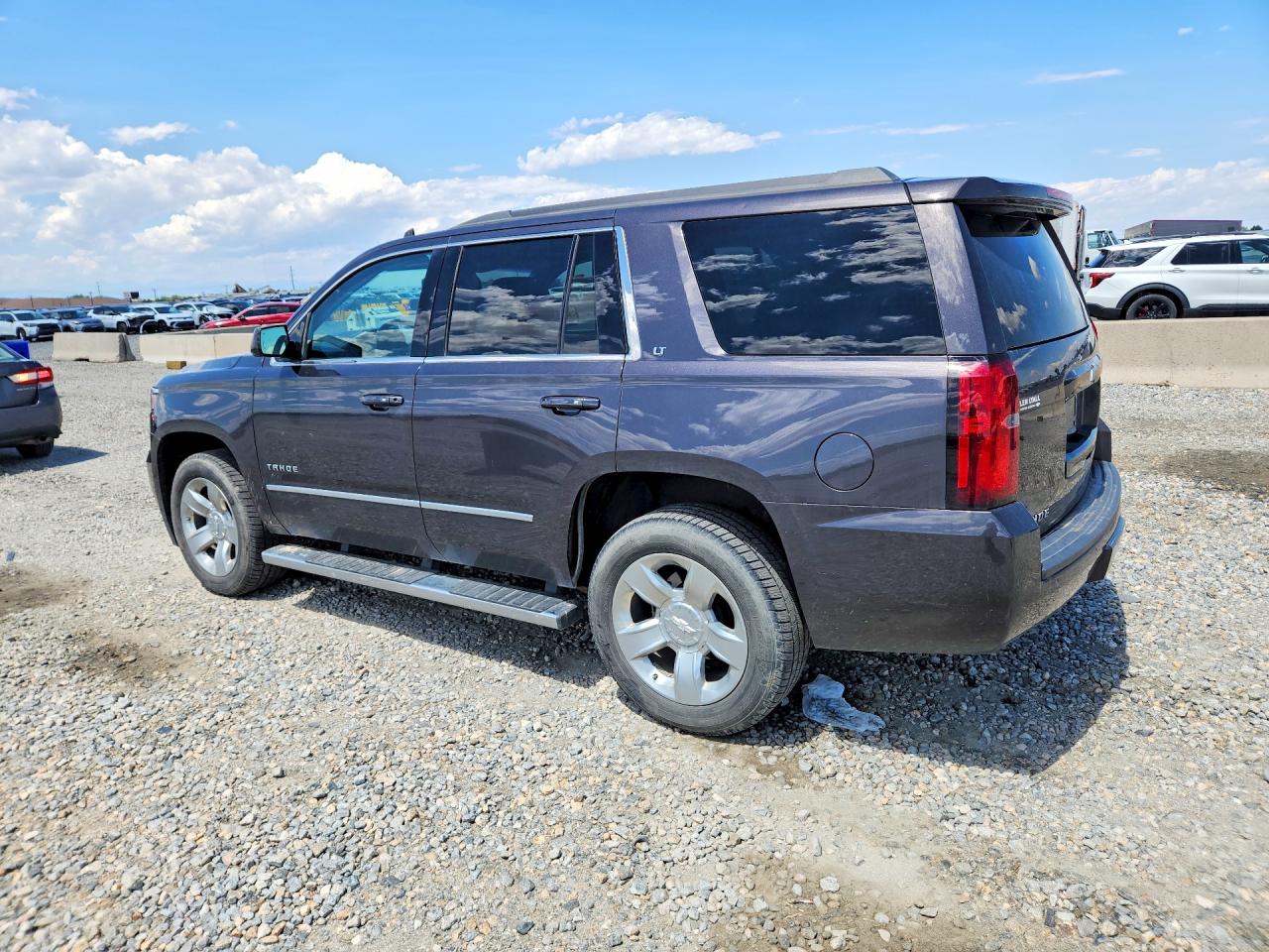 1GNSKBKC4JR214810 · 2018 CHEVROLET TAHOE · 2/13