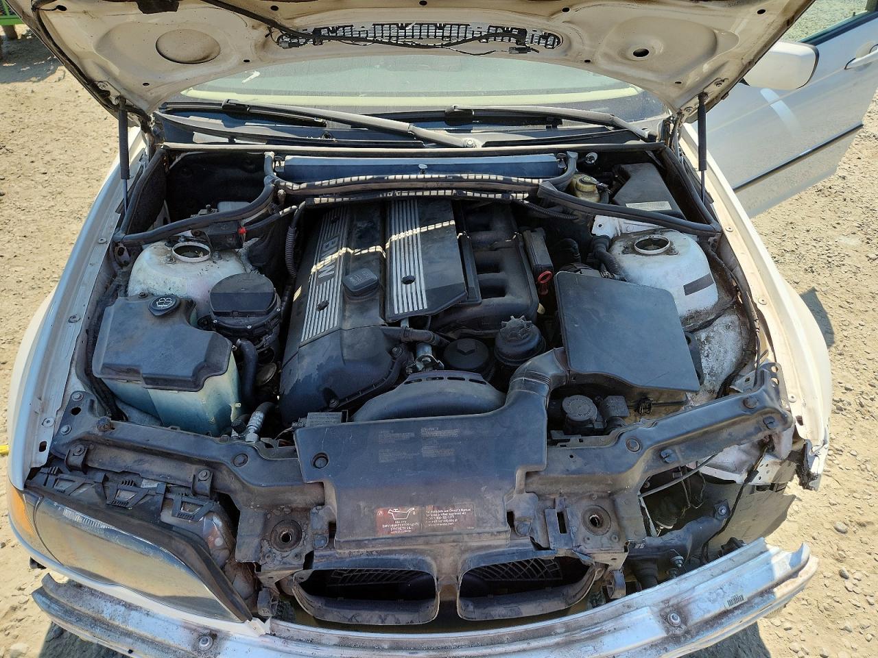 WBAEV33463KL85934 · 2003 BMW 325 · 11/13