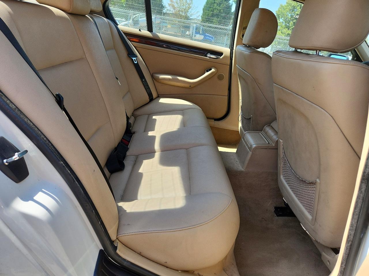 WBAEV33463KL85934 · 2003 BMW 325 · 10/13