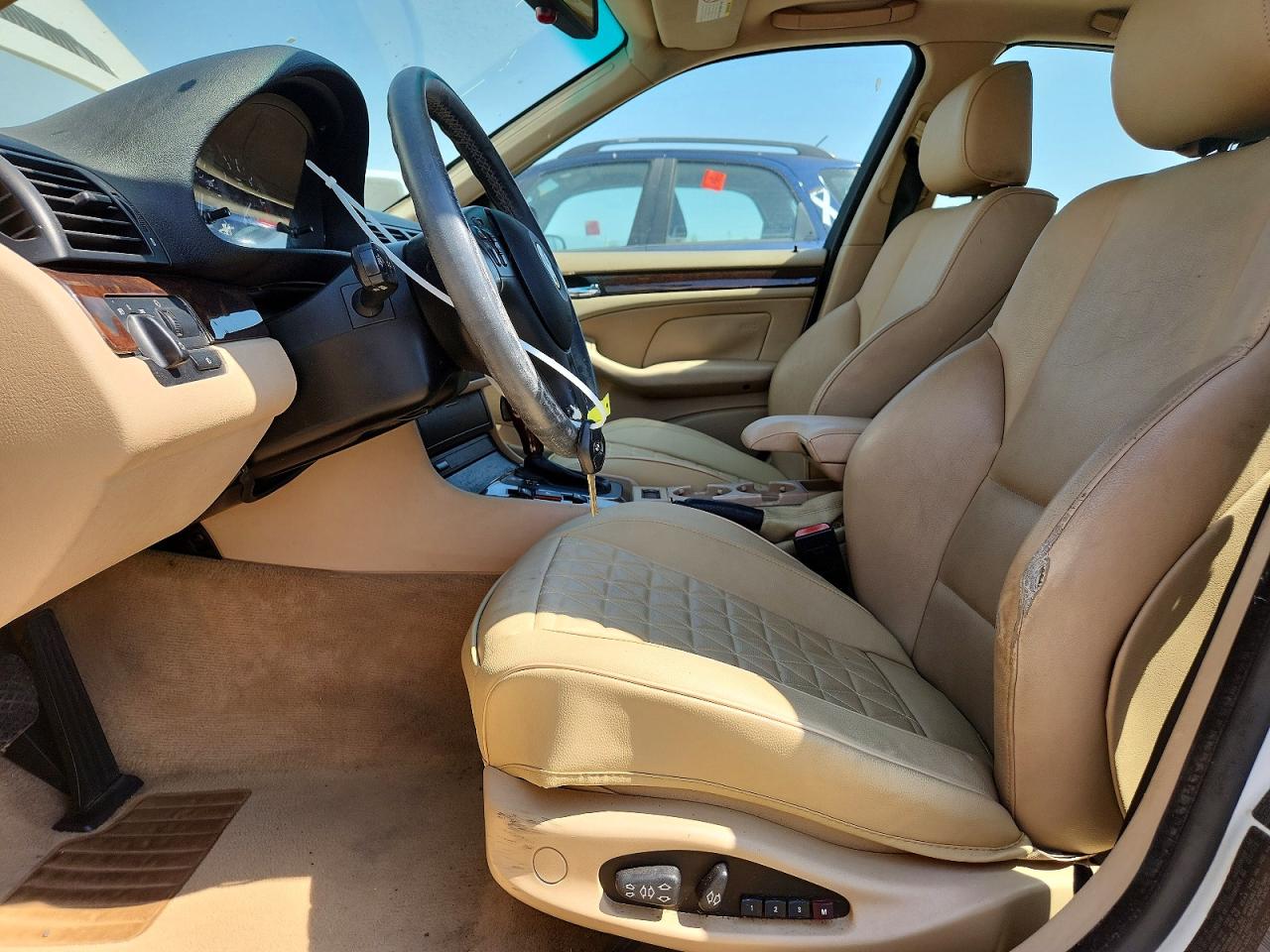 WBAEV33463KL85934 · 2003 BMW 325 · 7/13