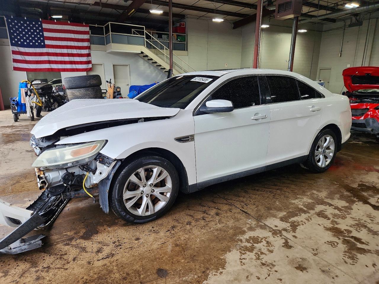 1FAHP2EWXBG100579 · 2011 FORD TAURUS