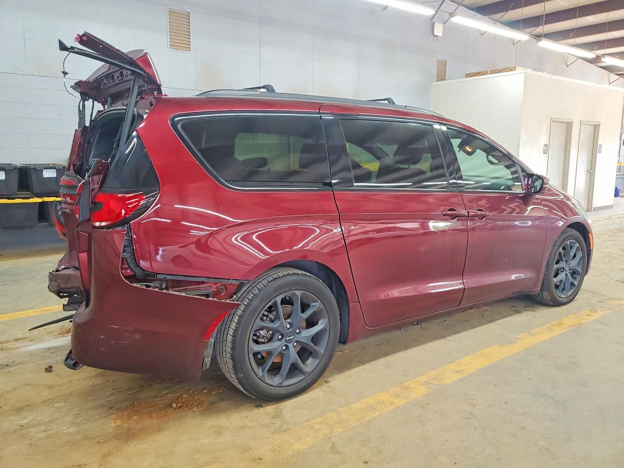 2C4RC1GG6NR183005 · 2022 CHRYSLER PACIFICA · 3/12