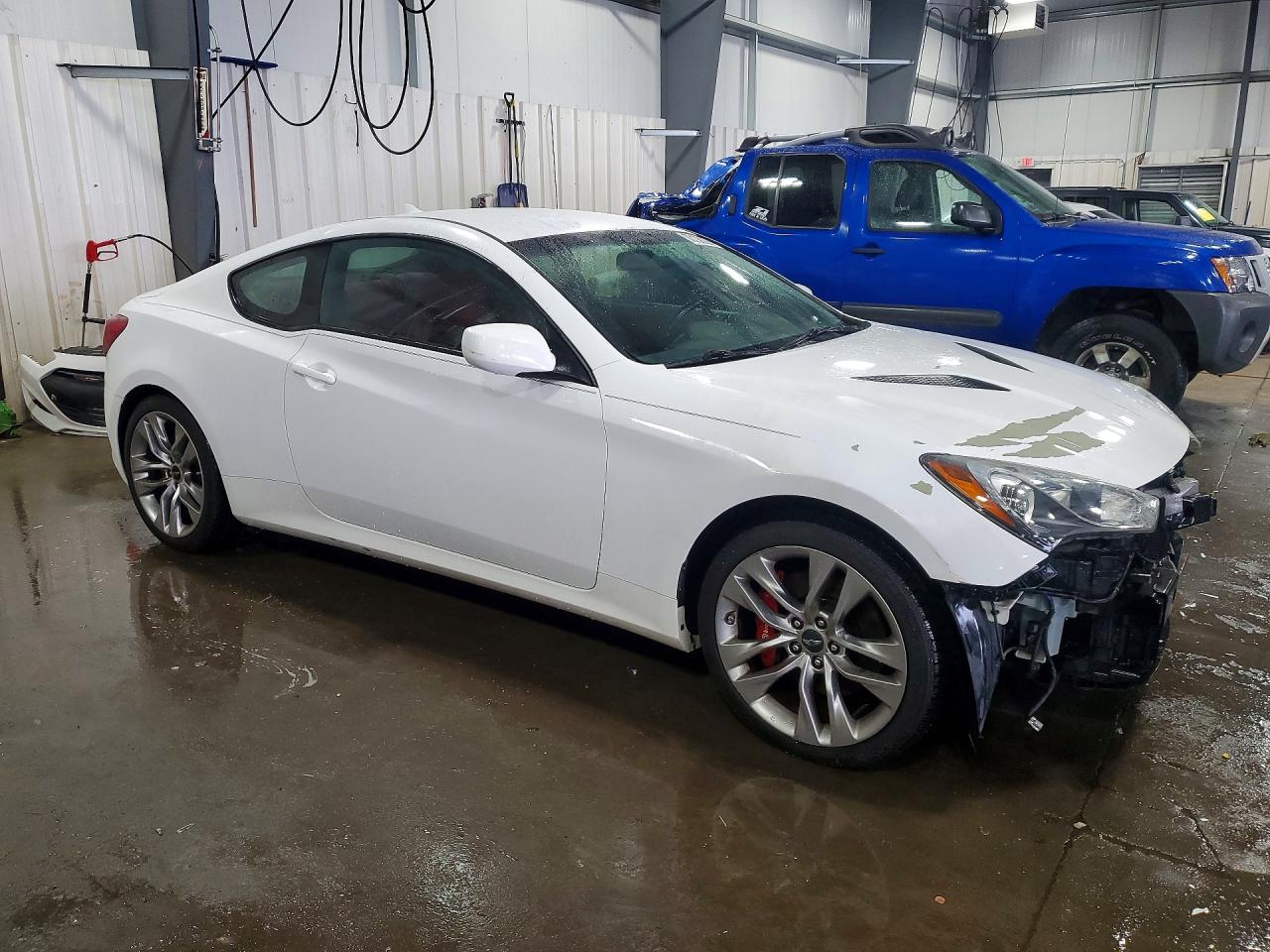 KMHHU6KJ8DU084868 · 2013 HYUNDAI GENESIS COUPE · 4/13
