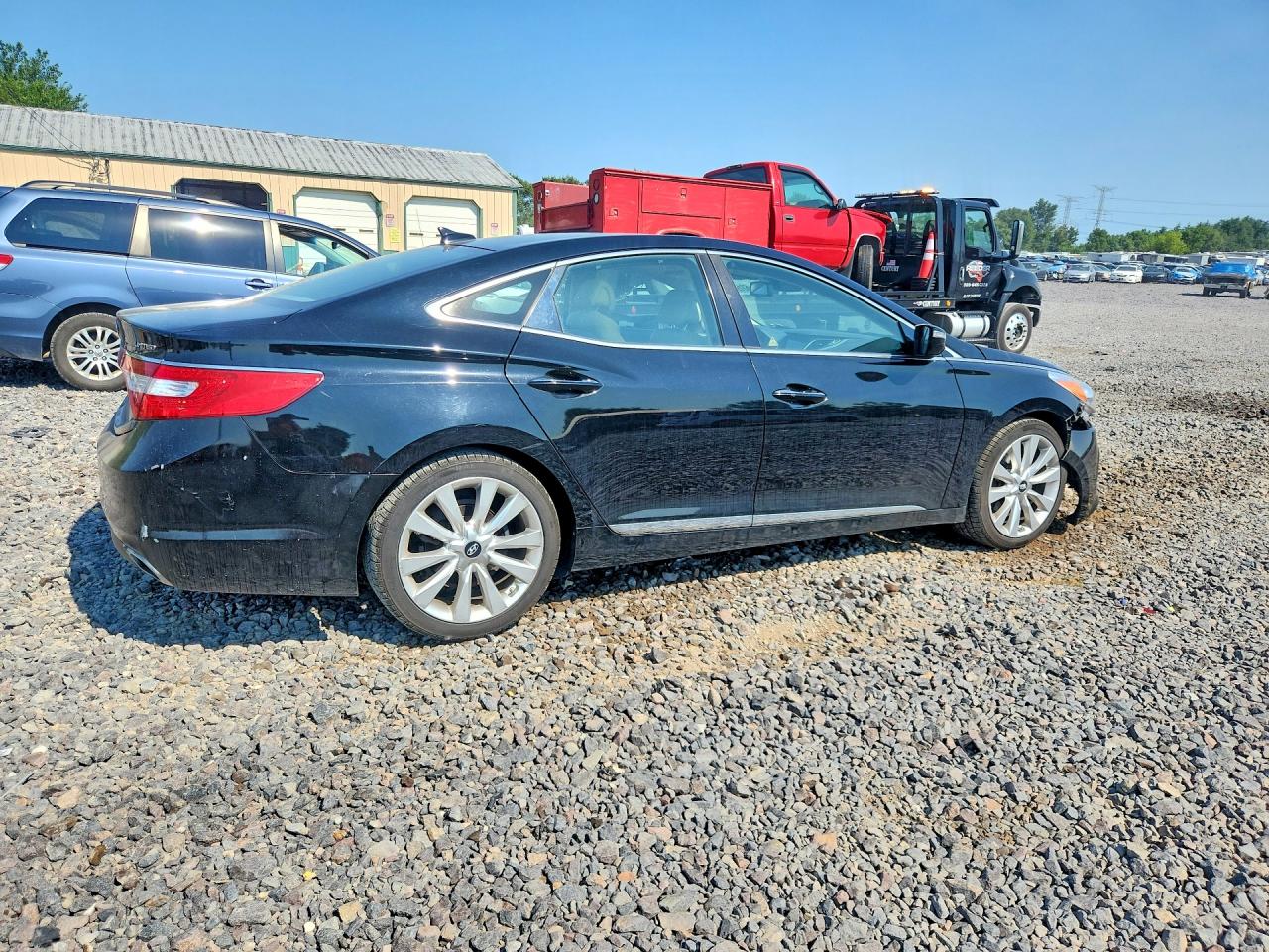 KMHFH4JG7GA569191 · 2016 HYUNDAI AZERA · 3/12