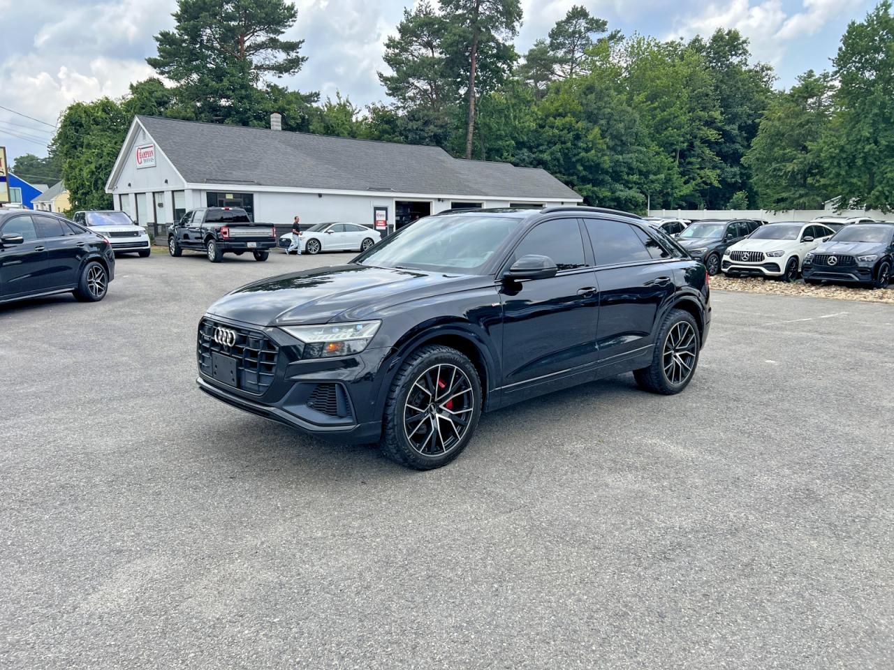 WA1FVAF17KD024108 · 2019 AUDI Q8 · 2/10
