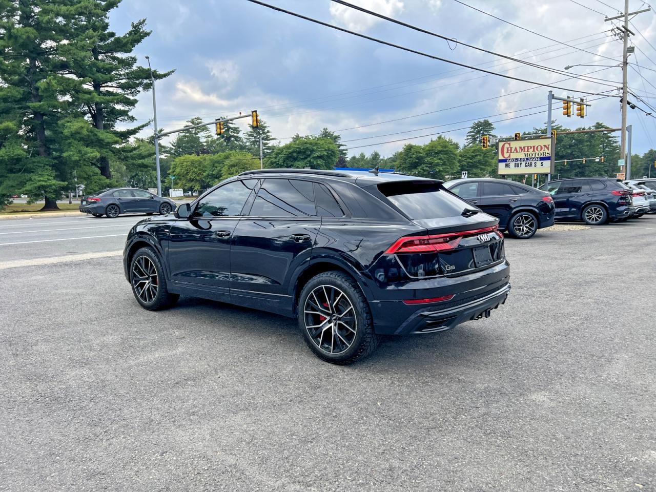 WA1FVAF17KD024108 · 2019 AUDI Q8 · 3/10
