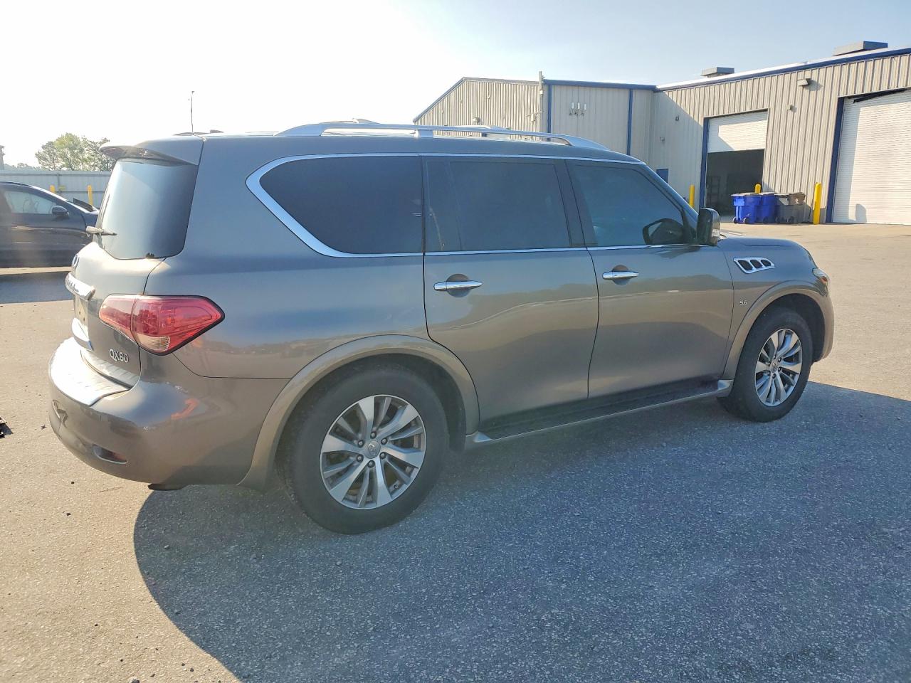 JN8AZ2NFXF9573709 · 2015 INFINITI QX80 · 3/13